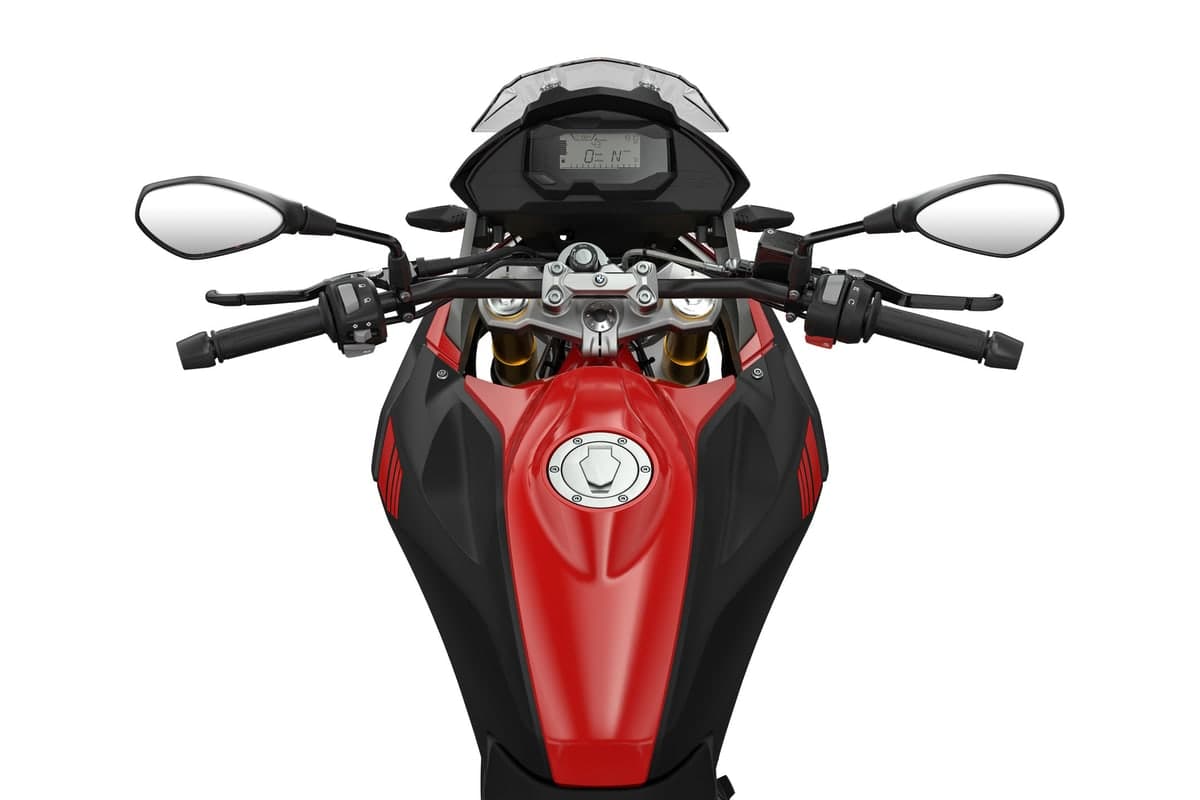 Top-down view of the BMW G 310 GS cockpit showing the handlebar, mirrors, instrument display and fuel cap
