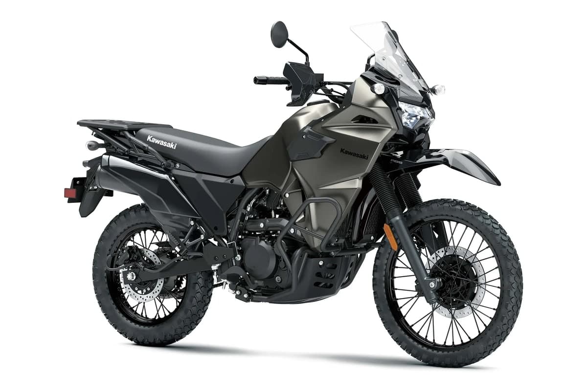 Kawasaki KLR650 DF ABS front three-quarter studio view showing the windscreen, hand guards and frame sliders