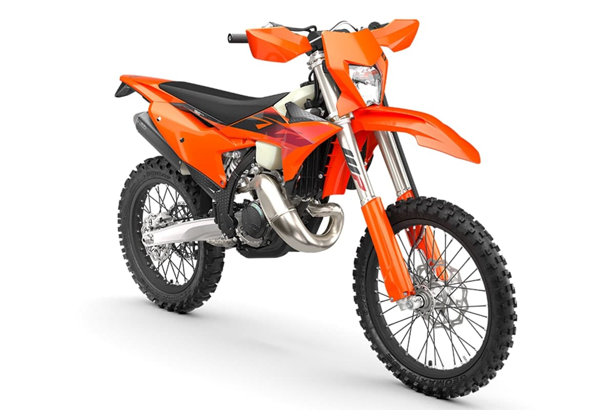 KTM 150 XC-W right-front studio view showing the front number plate, fork guards and front disc