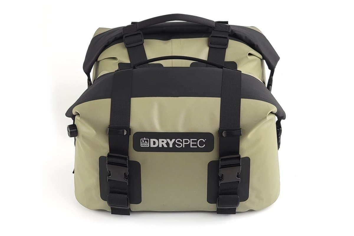 D20 saddlebag pair from the front, joined by the center strap