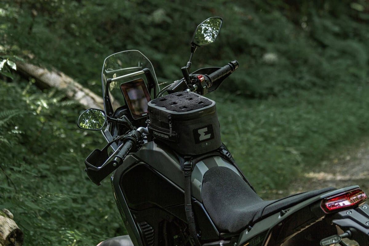 Sandstorm 5.06 mounted on the tank of an adventure bike