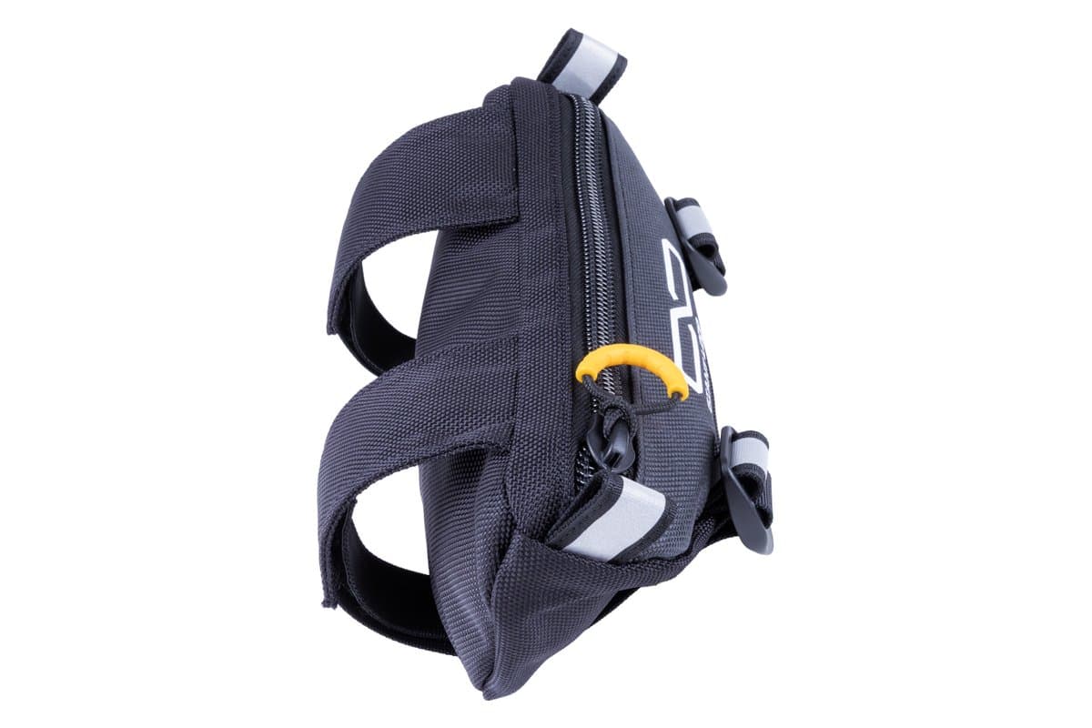 Zigzag handlebar bag from behind showing its bar straps