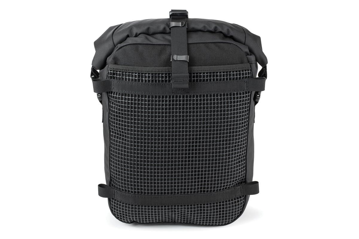 US-10 rear view showing the mesh pocket