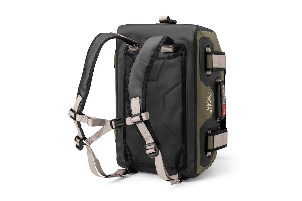 Alpine 30L Duffle with its backpack straps deployed