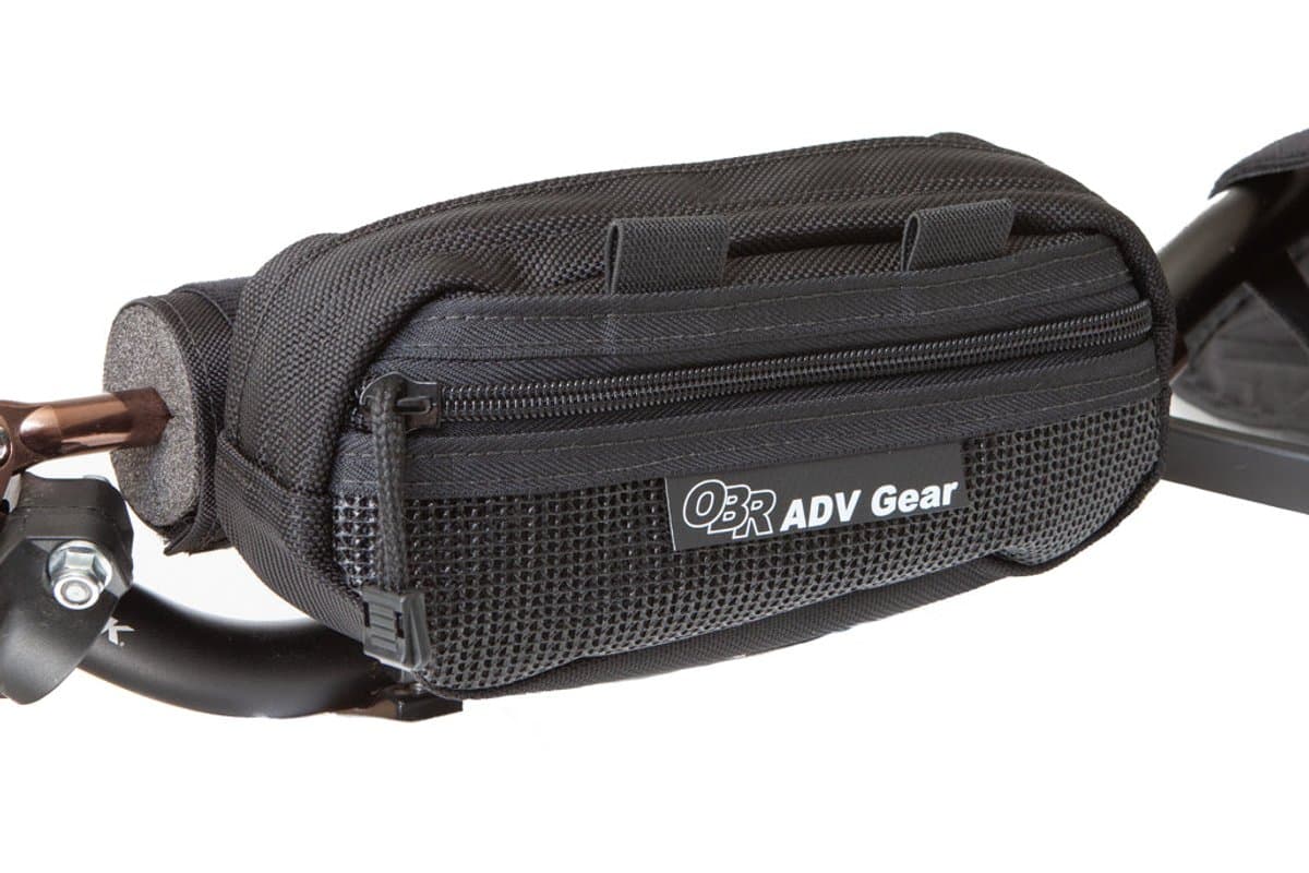 Ledge bag mounted on a padded handlebar crossbar