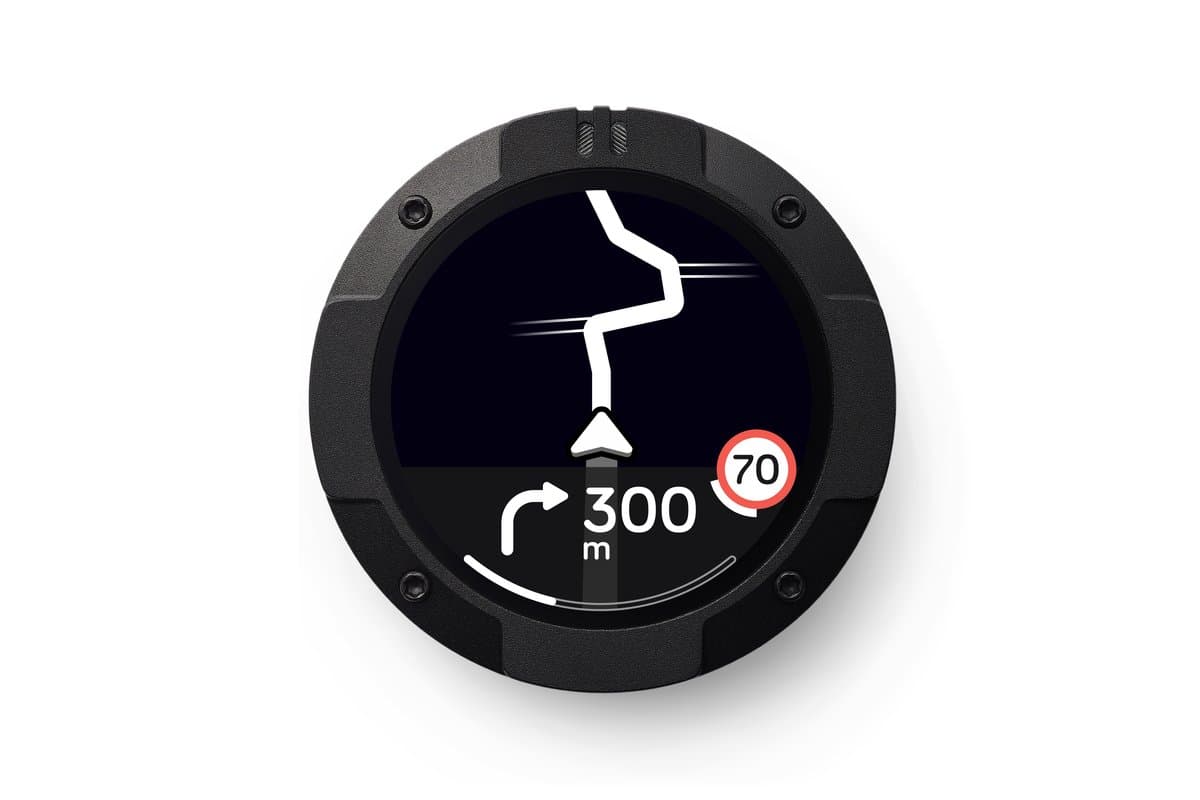 Beeline Moto II in black, front view showing a turn arrow and distance