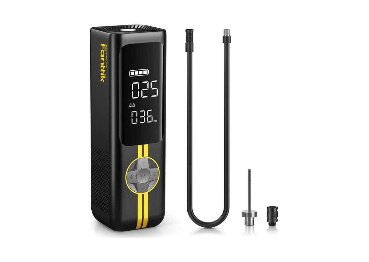 Fanttik X8 APEX inflator, black with yellow stripes and a dual digital display, beside its air tube and adapters