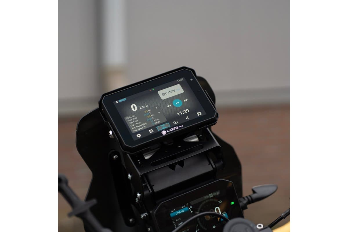 Carpe Iter Caretta mounted above the dash of an adventure motorcycle