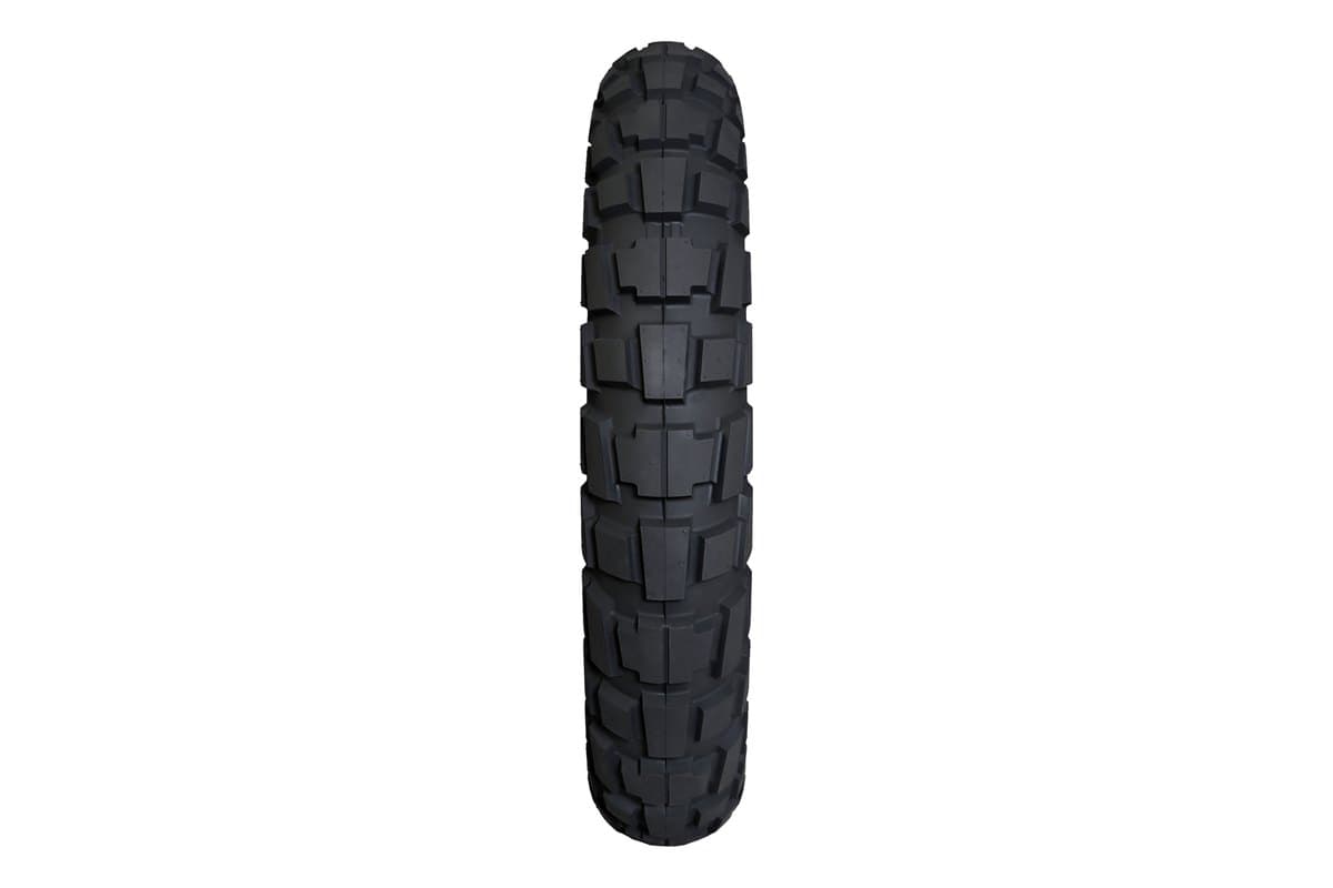 Dunlop Trailmax Raid: rear tire head-on, showing the full tread crown pattern