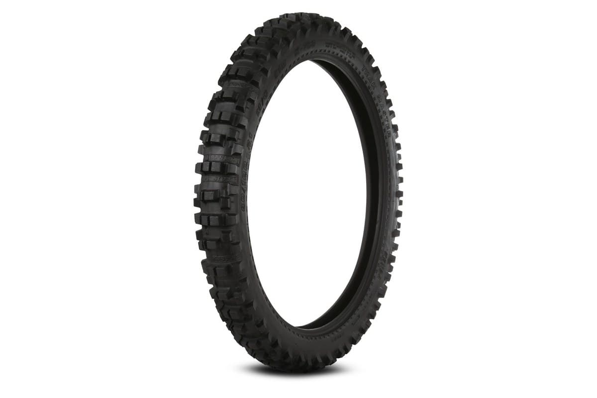 Kenda K760 Trakmaster: front tire, same studio setup, narrow carcass with a tighter knob pattern