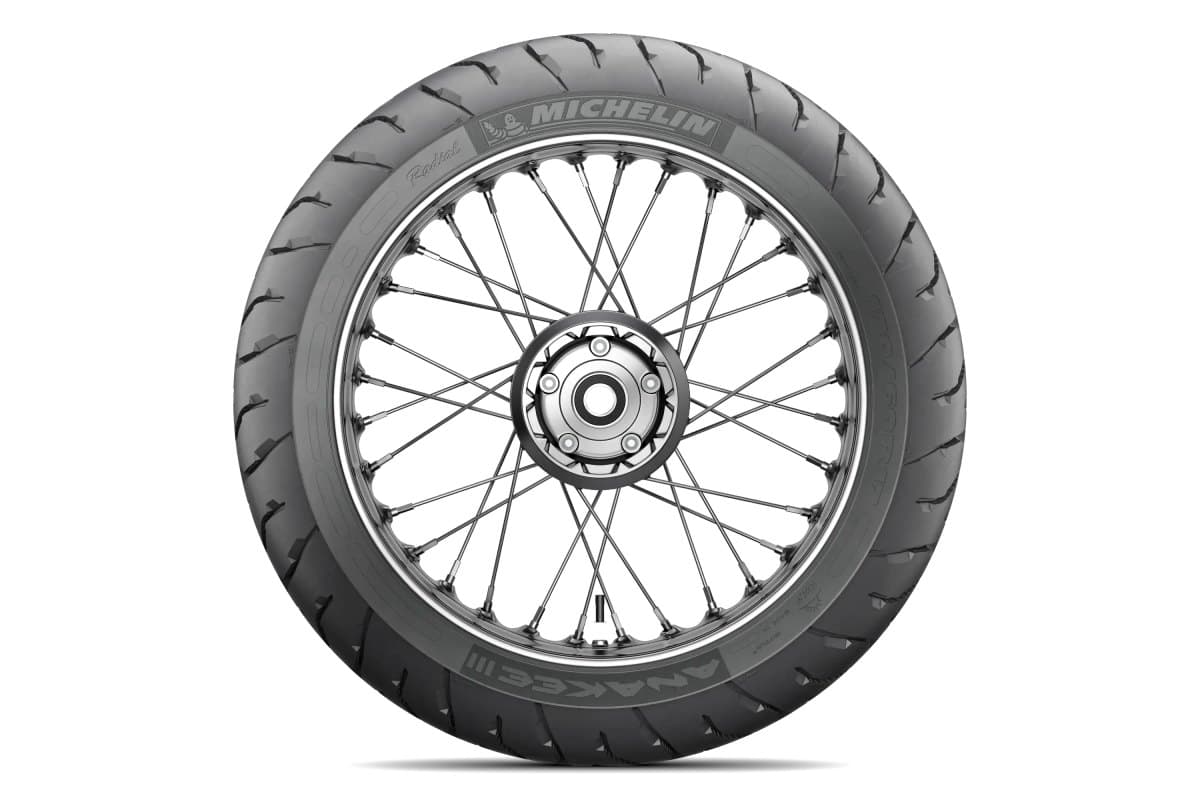 Michelin Anakee 3: flat side-on profile on a spoked wheel, the sidewall reading Anakee III with the radial marking and size