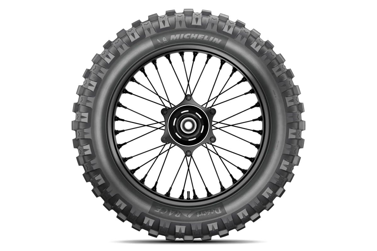 Michelin Desert Race: flat side-on profile of the rear on a black spoked wheel, with the brand and model on the sidewall