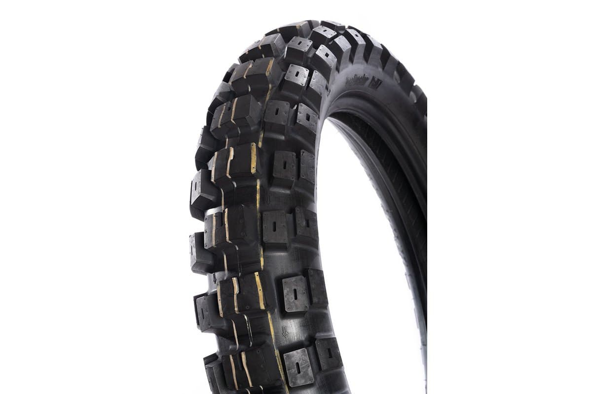 Motoz Tractionator RallZ: rear tire leaning toward the camera, full tread face plus the inner carcass