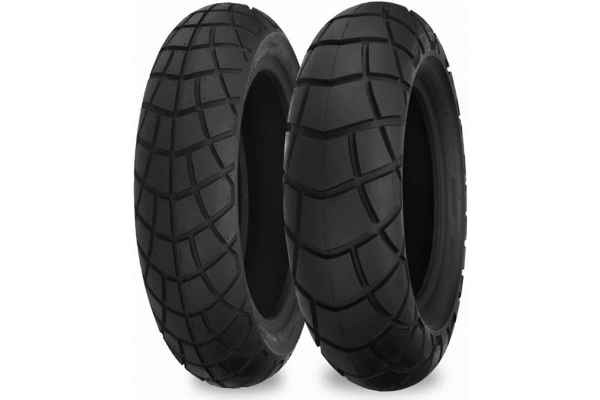 Shinko SR428: the universal tire shown in its narrow front size at left and its wide rear size at right, side by side on white, both with the same web-pattern tread