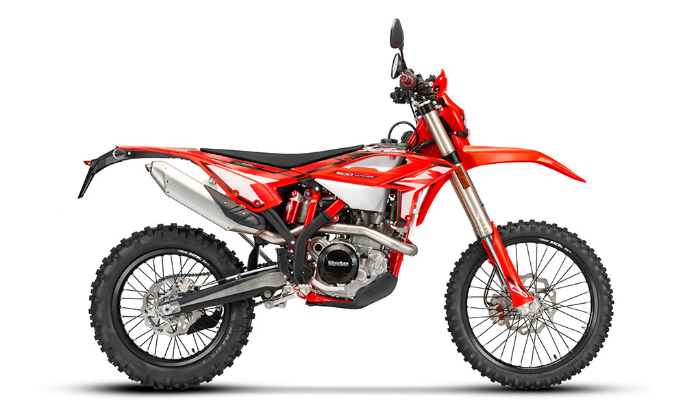 2026 Beta 500 RS enduro motorcycle in red with white and black graphics, left-side studio profile showing spoked wheels and skid-plated engine