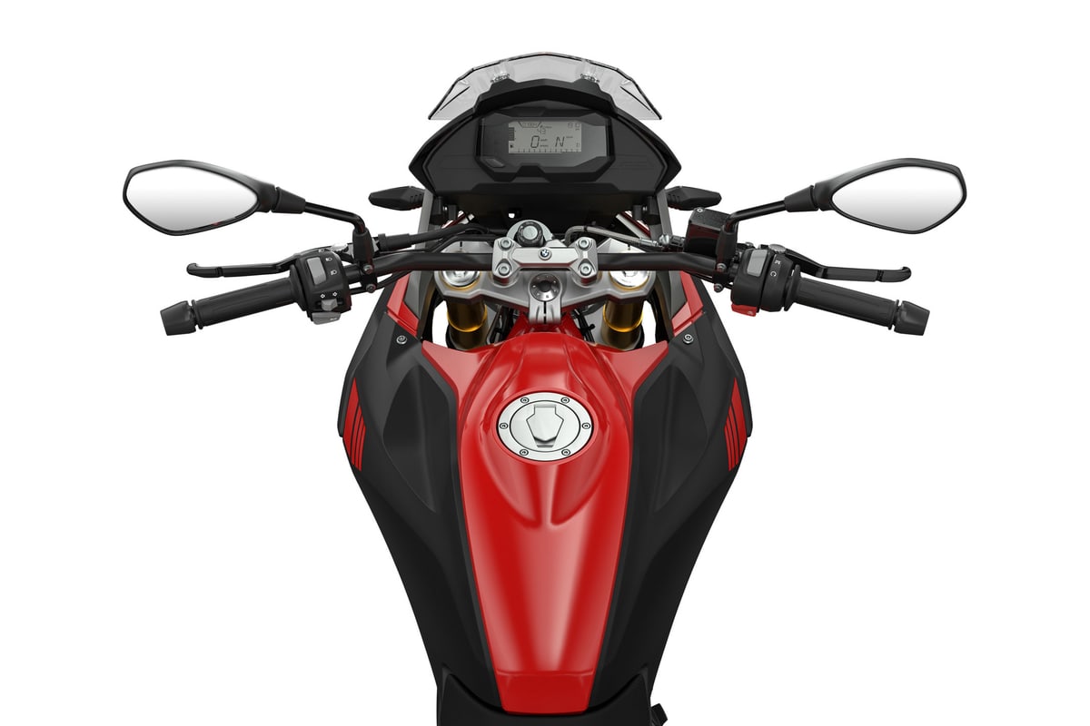 Top-down view of the BMW G 310 GS cockpit showing the handlebar, mirrors, instrument display and fuel cap