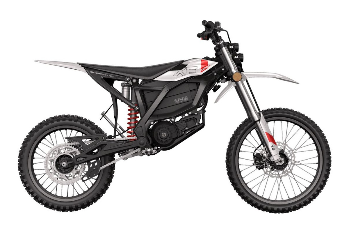 2026 Zero XE electric dirt bike in black and white, right-side studio profile on a white background